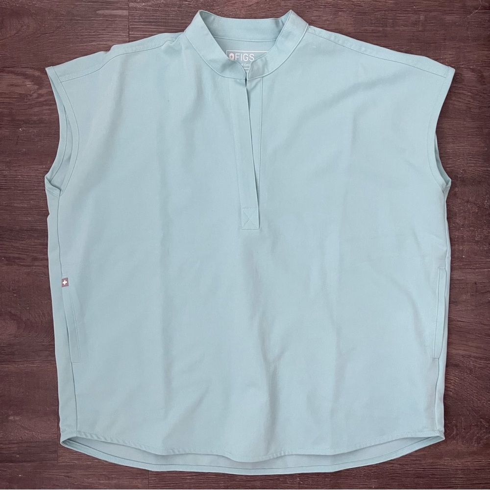 Rafaela™ Oversized Scrub Top - Size: Medium